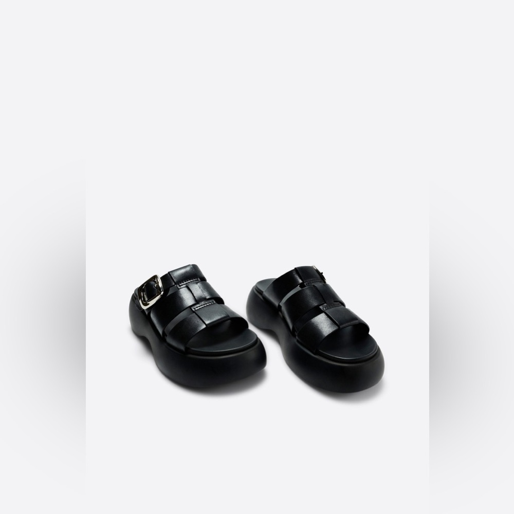 INTENTIONALLY BLANK NELL PLATFORM SANDAL